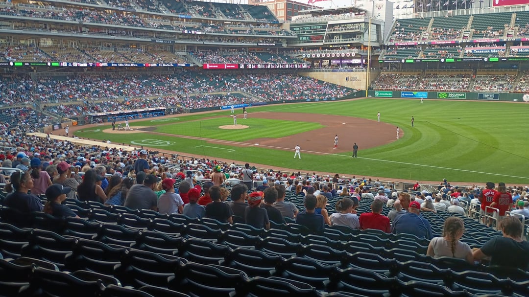 Hey y'all dodgers fan here for the week decided to go to one of the games love the stadium