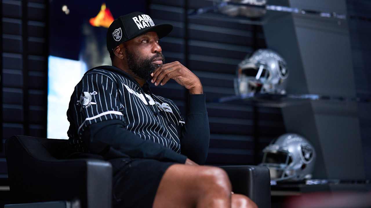 NBA legend Baron Davis named Raiders TV host