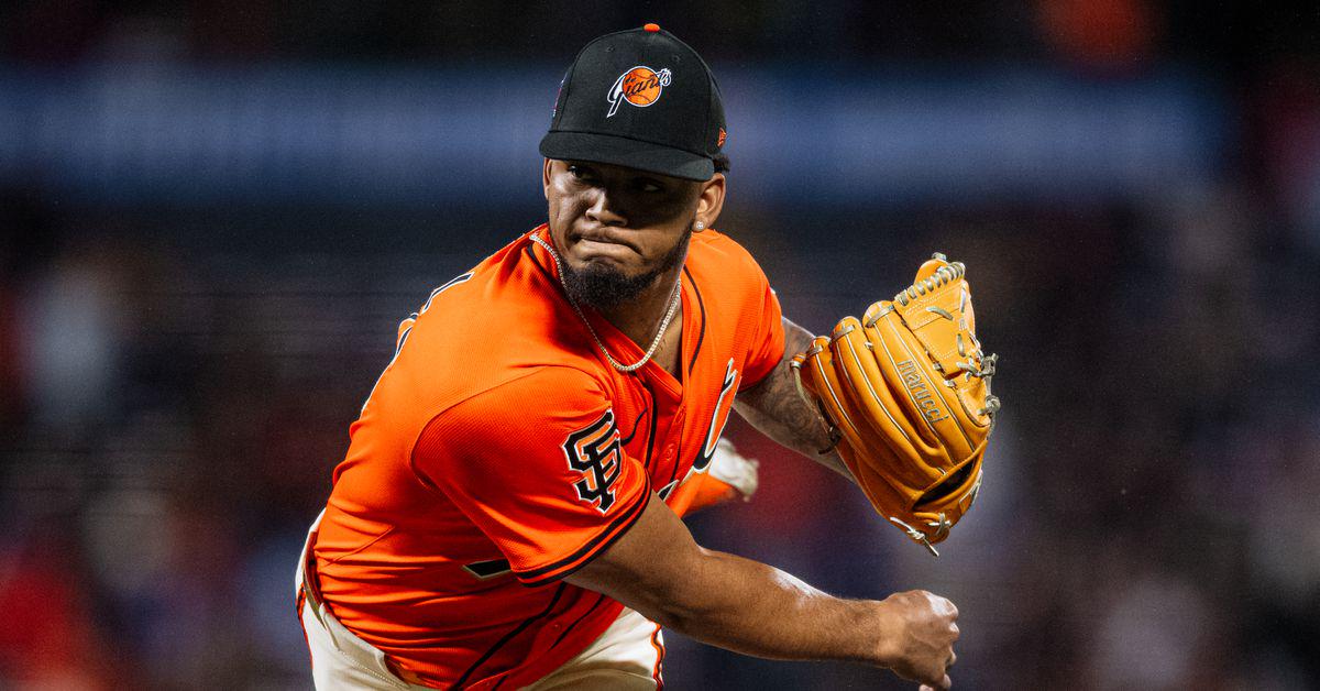 Report: Mets would love to acquire All-Star Giants reliever (Camilo Doval)