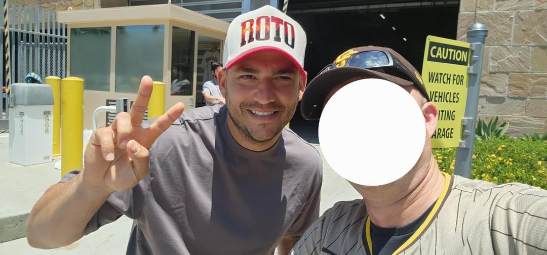 Son ran into Iglesias outside the stadium hiding swag bags to promote his new album.