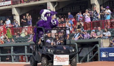 John Oliver's Erie Moon Mammoths debut in front of a record crowd