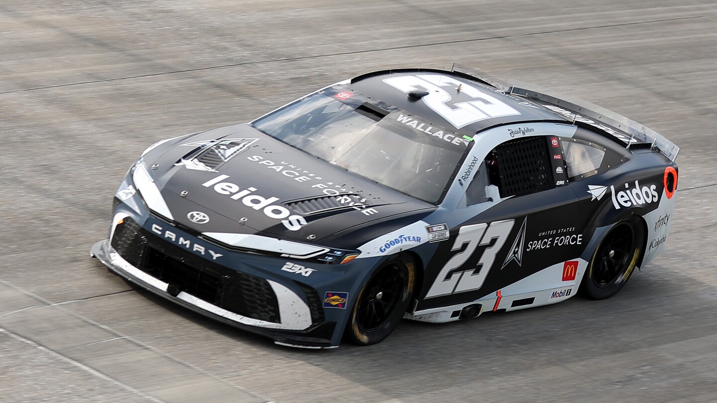 Bubba Wallace holds final playoff spot with 5 races left in NASCAR Cup regular season