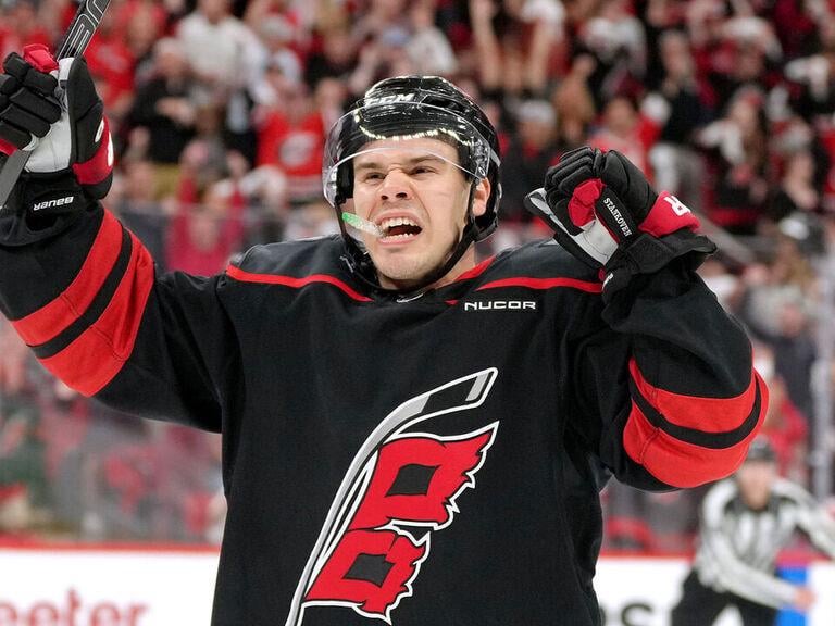 Stankoven gets 8 x 6M AAV from Carolina