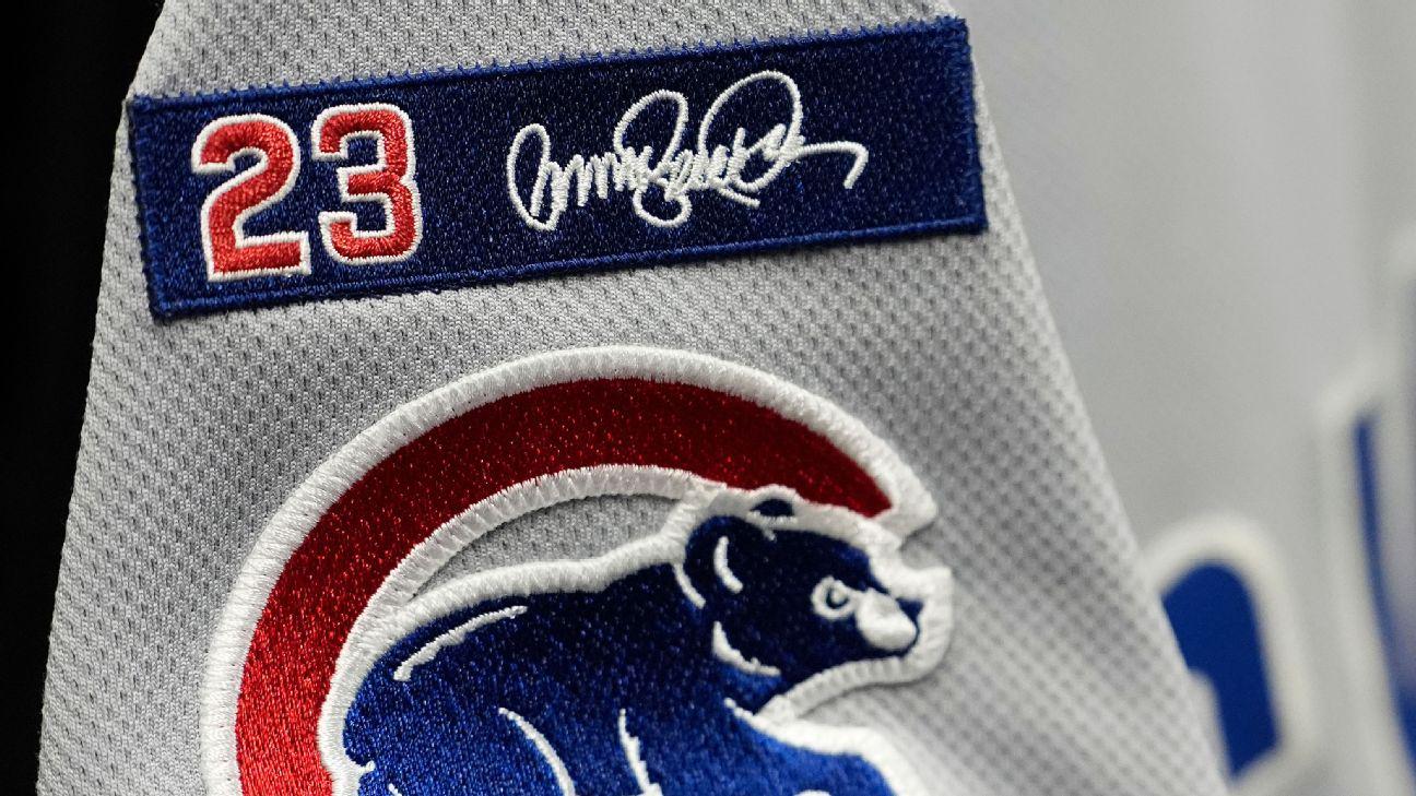 Cubs honoring Ryne Sandberg with ceremonial uniform patch