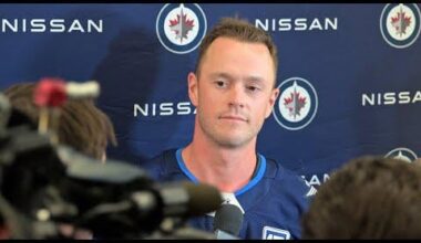 Jonathan Toews first media scrum with the Jets