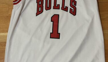 Can anyone tell me more about this Bulls jersey?