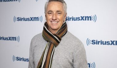 Former SI and ESPN writer Rick Reilly once again accused the President of cheating at golf