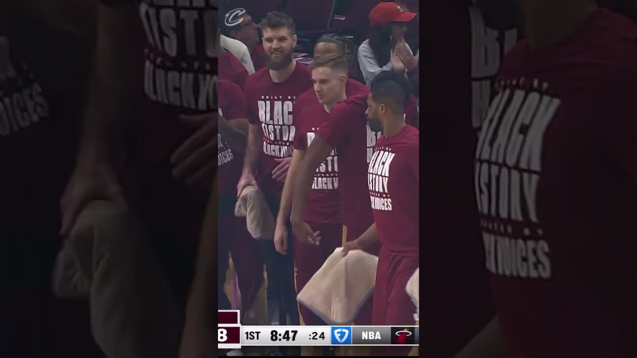 😯 Evan Mobley with the MOVES! #LetEmKnow #Cavs #EvanMobley #NBA #Shorts