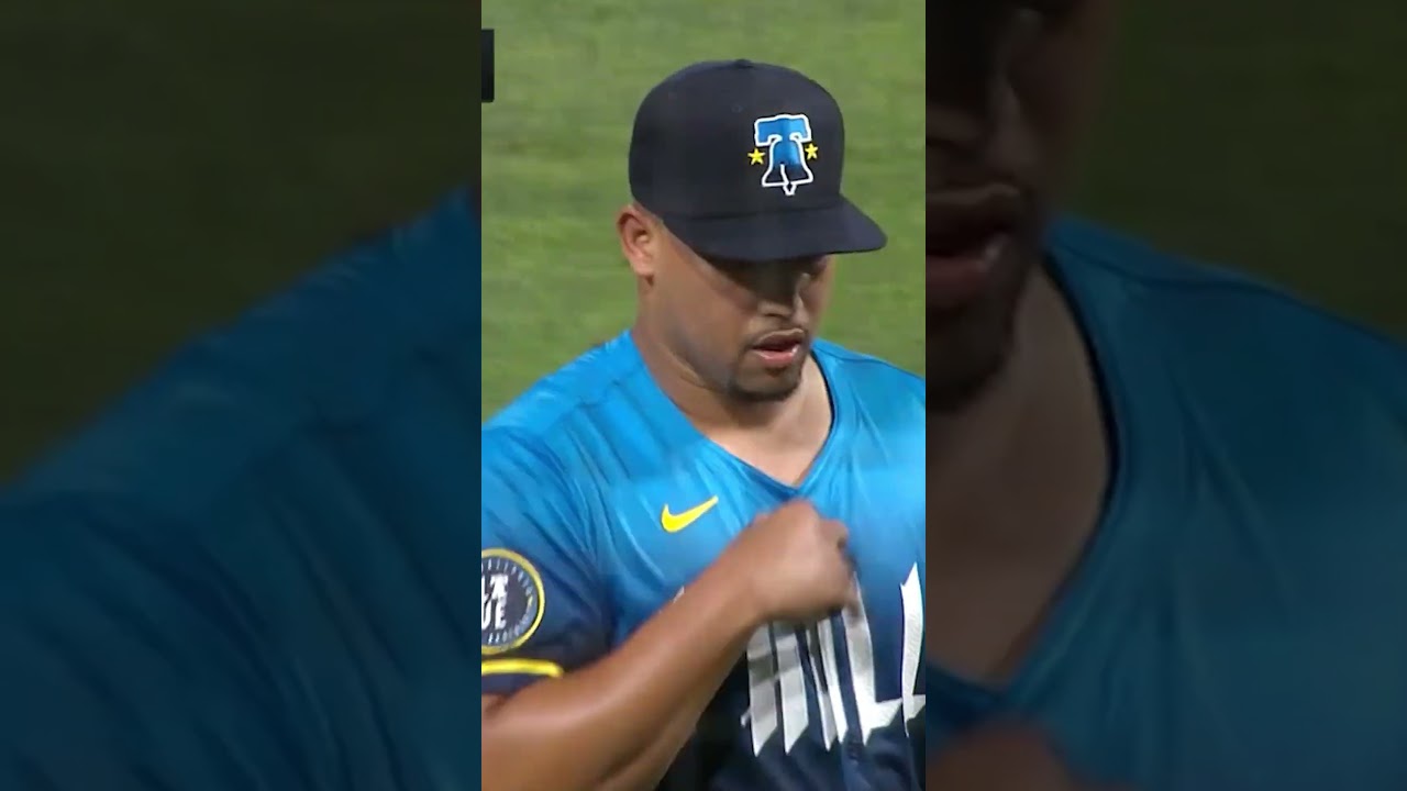 Jhoan Duran locks down the save on just FOUR pitches in his Phillies debut! 🔔