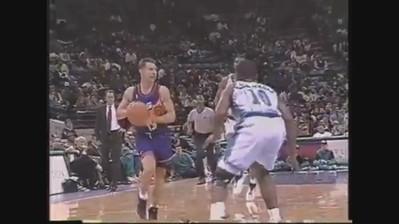 Steve Nash 18 Points 4 Ast @ Hornets, 1997-98.
