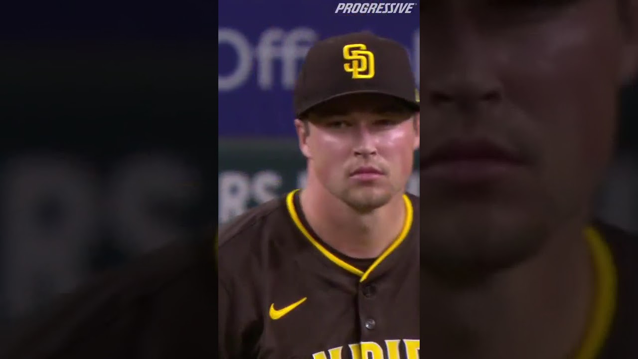 Lourdes Gurriel Jr. hit a game-tying home run off a 103.9 mph pitch from Mason Miller 😳