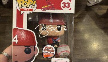 Who went to the Yadi signing?