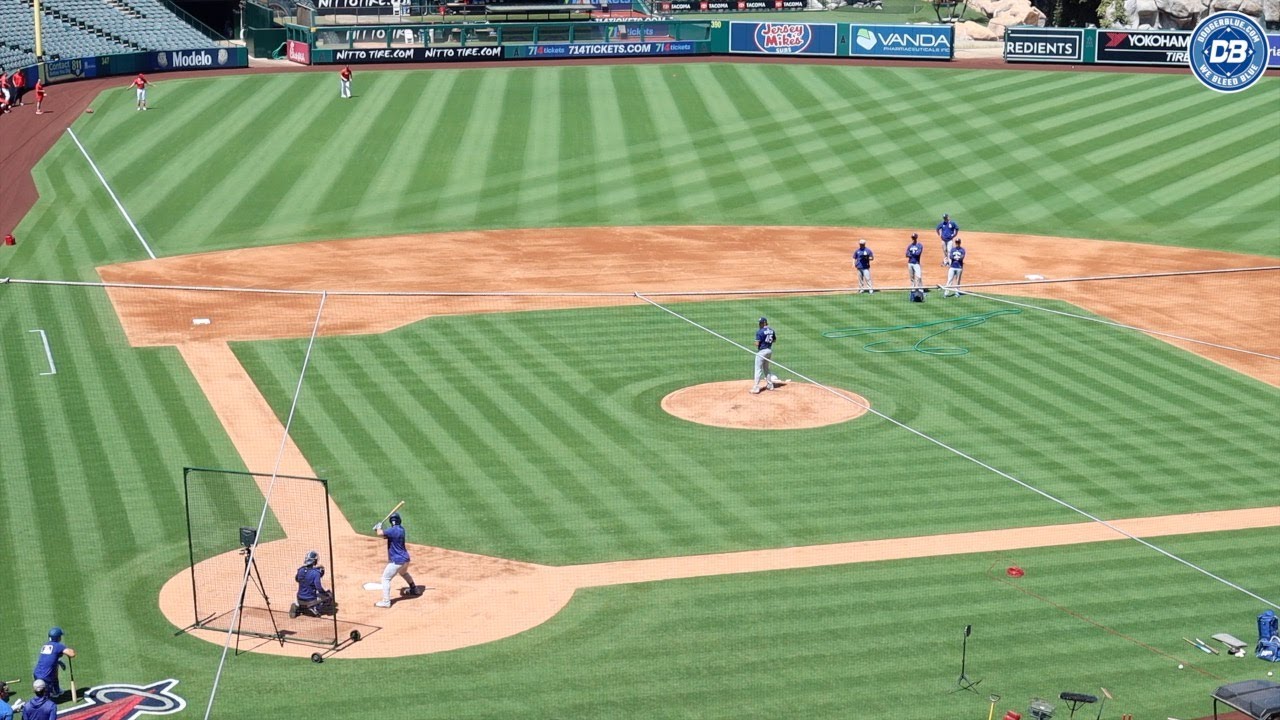 Dodgers pregame: Michael Kopech pitches against batters before start of Freeway Series