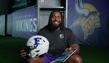 Minnesota Vikings Rookies Surprised by Messages from High School Coaches
