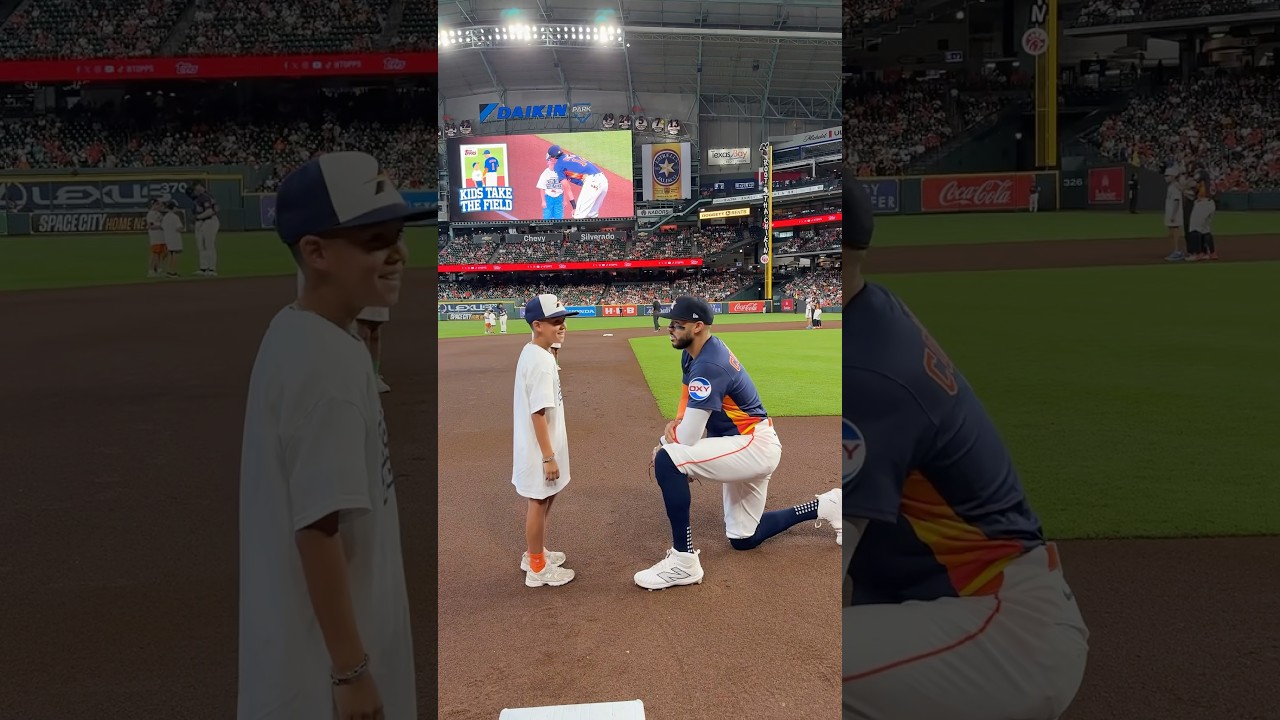 Our favorite Sunday tradition. #MLB #HoustonAstros #Baseball #CarlosCorrea #Houston