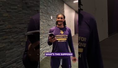 "Why do y'all have this photo on here?" 🤣