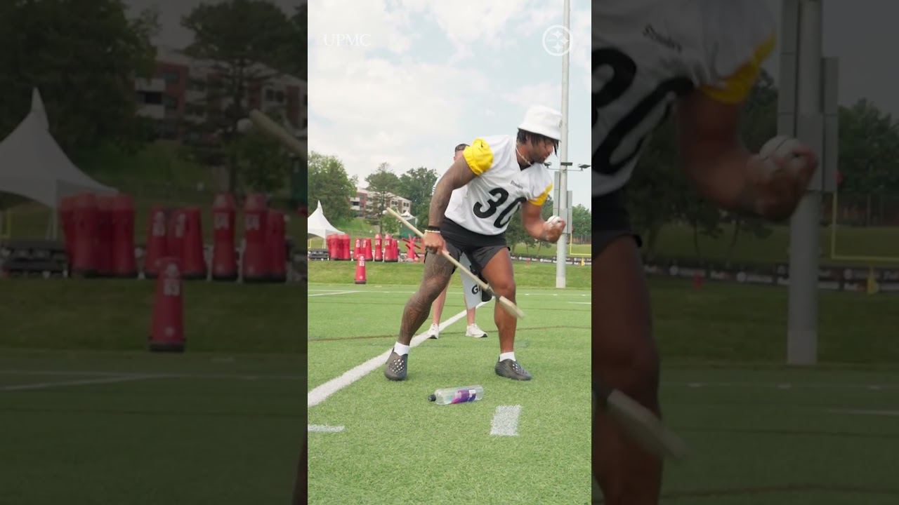 These Dublin GAA players put our hurling skills to the test 👀 @upmc @UPMCIreland