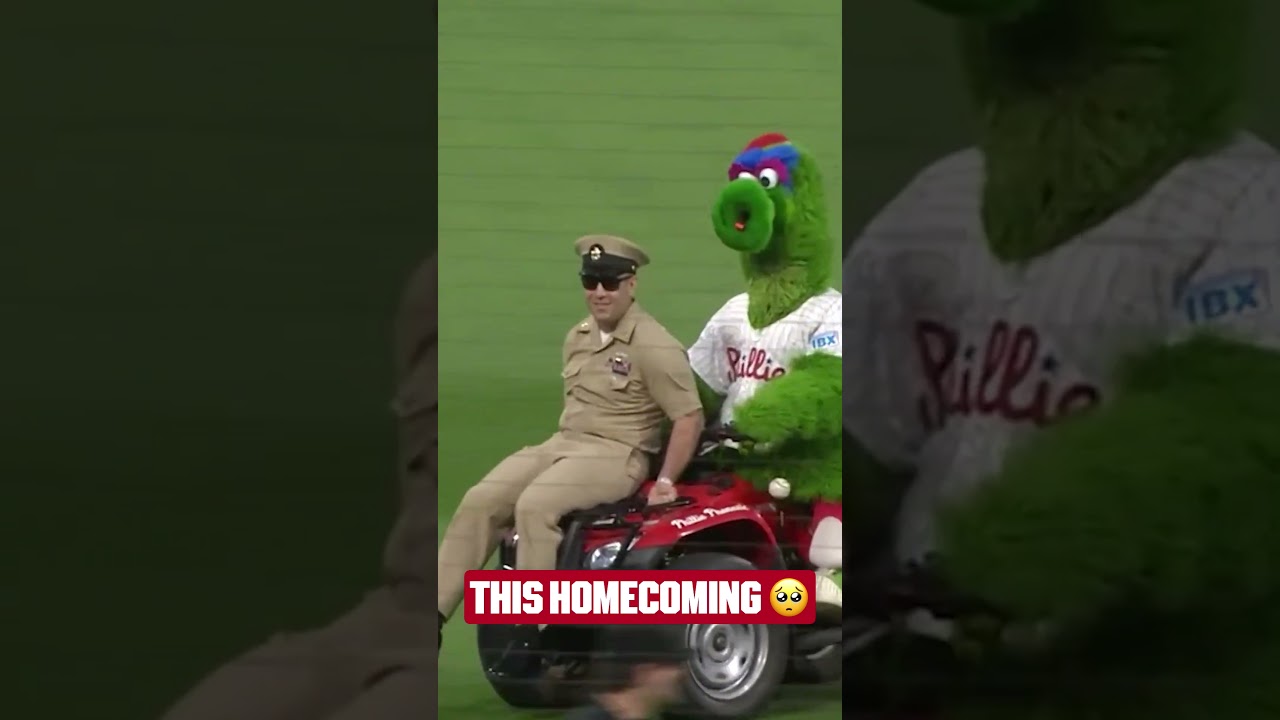 This Navy Officer coming home to surprise his family at the Phillies game has us in tears 🥹