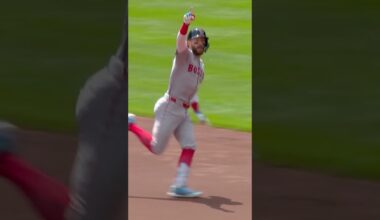 Trevor Story's 22nd blast of the year gives the Red Sox the early lead 💥