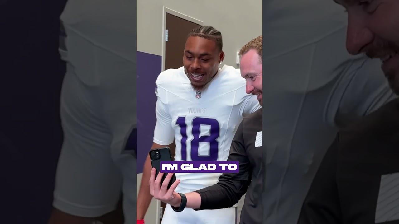 The moment Justin Jefferson found out Adam Thielen was coming back 🥹