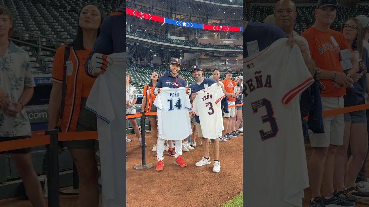 Peña got a visit from his college coach today. #HoustonAstros #MLB #JeremyPena #Baseball