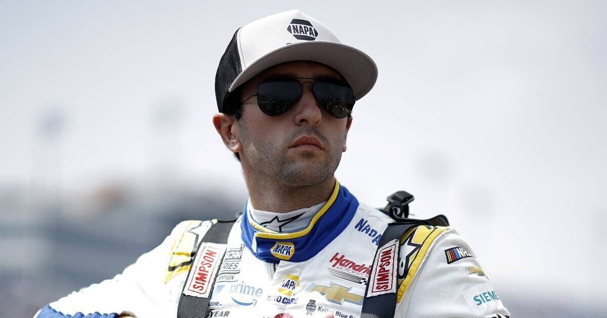 Elliott says NASCAR venue is 'closest' to football stadium - Motorsport - Sports