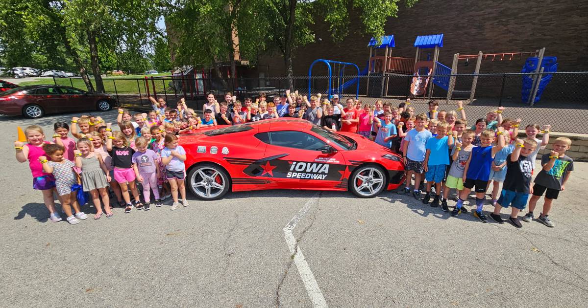 Kids enrolled in YMCA camp complete STEM activities for NASCAR field day – Newton Daily News