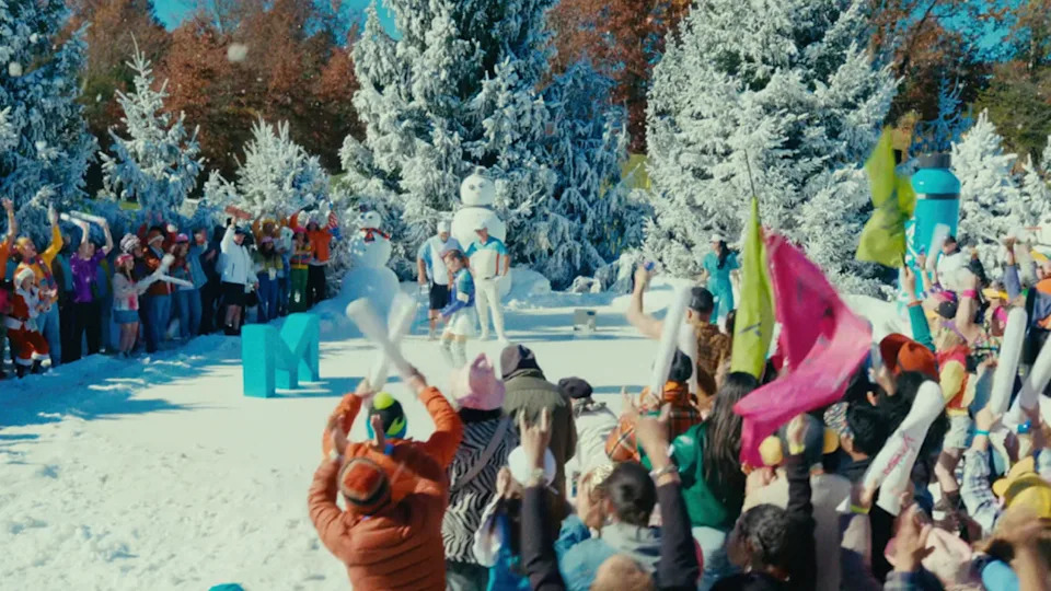 One of the crazy golf sets from Happy Gilmore 2