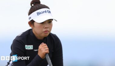 Miyu Yamashita lines up a putt