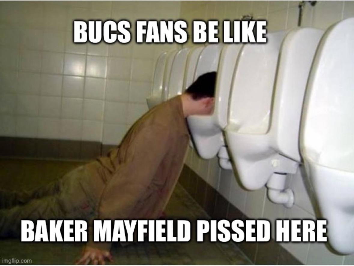 🖕🏿🏴‍☠️🏈