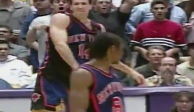 Shaq with one of the most disrespectful moves ever