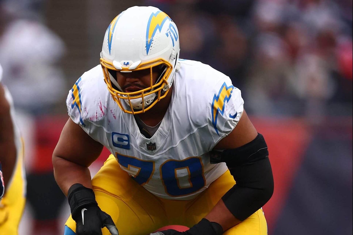 Chargers LT Rashawn Slater carted off practice field with apparent leg injury