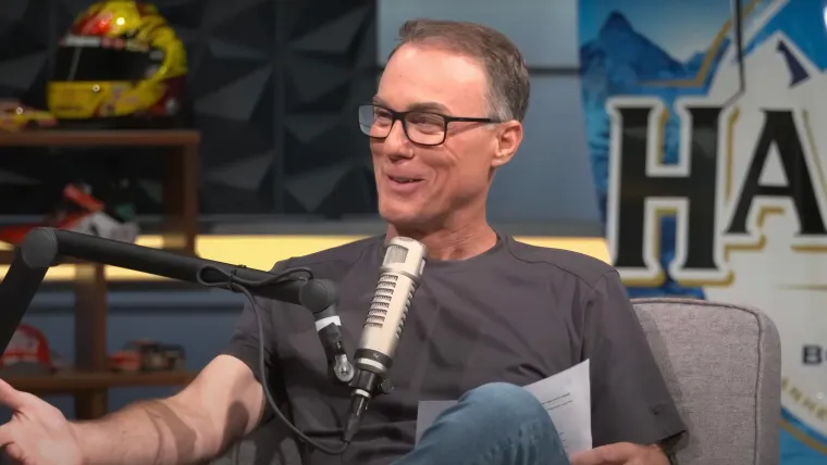 Kevin Harvick's blunt Iowa NASCAR assessment: 'This car sucks' image