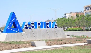 Royals say 'there is no deal' in place to acquire Overland Park campus for new stadium