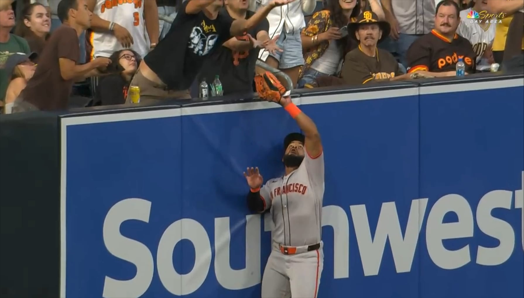 They called this an out, padres coach kicked out as well for disagreeing also.