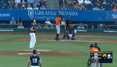 [Highlight] Eldridge crushes a 470ft HR.