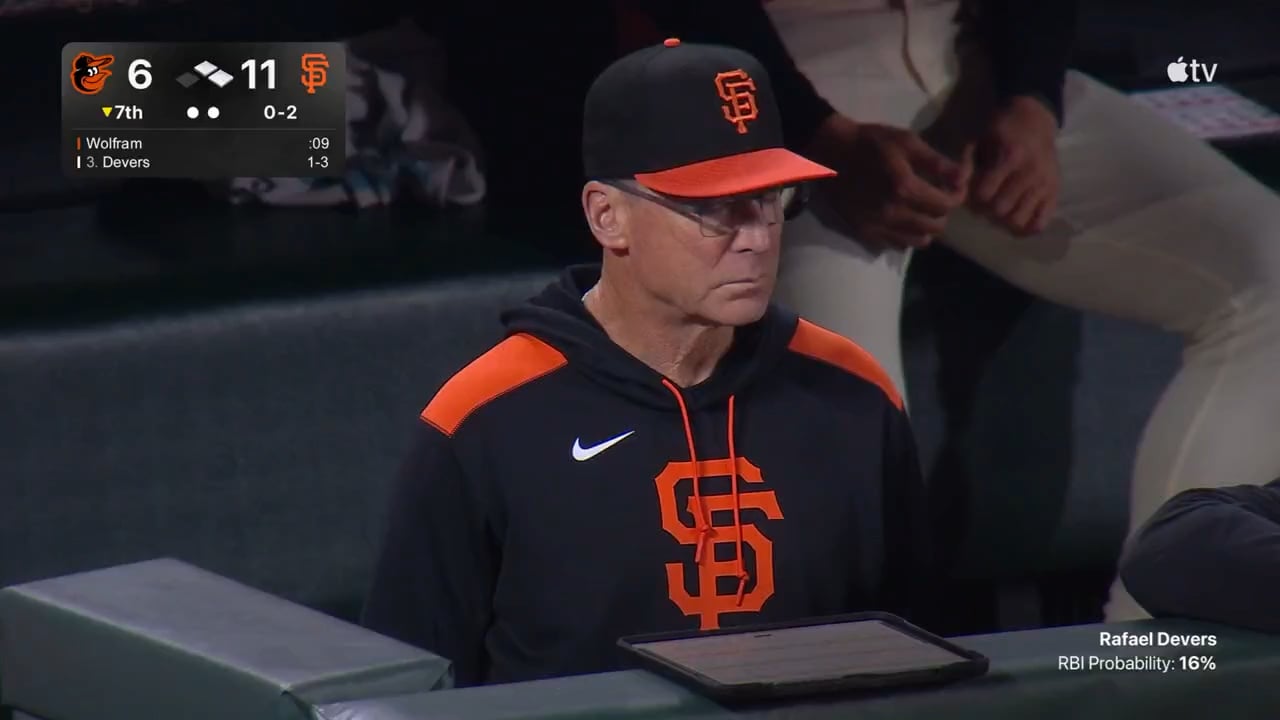 Willy scores from 1st as the Orioles defense collapses!