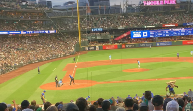 Big Dumper 3 run go ahead Hr. Cal Raleigh!