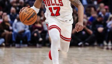 [Scotto] The Miami Heat and Jahmir Young have agreed to a deal, league sources told @hoopshype. Young will compete for a two-way spot. He appeared in six games for the Chicago Bulls and averaged 21.7 points, 7.0 assists, 4.5 rebounds, and 1.9 steals in 43 G League games played last season