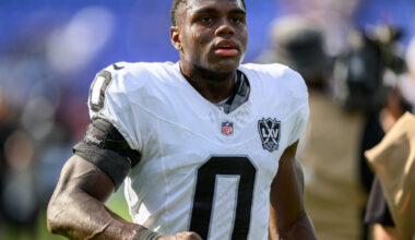 Raiders Trade CB Jakorian Bennett To Eagles For DT Thomas Booker