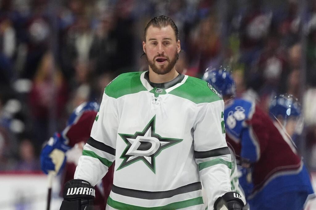 Blue Jackets Sign Brendan Smith To Professional Tryout