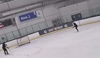 Lane Hutson showing off that one-T accuracy