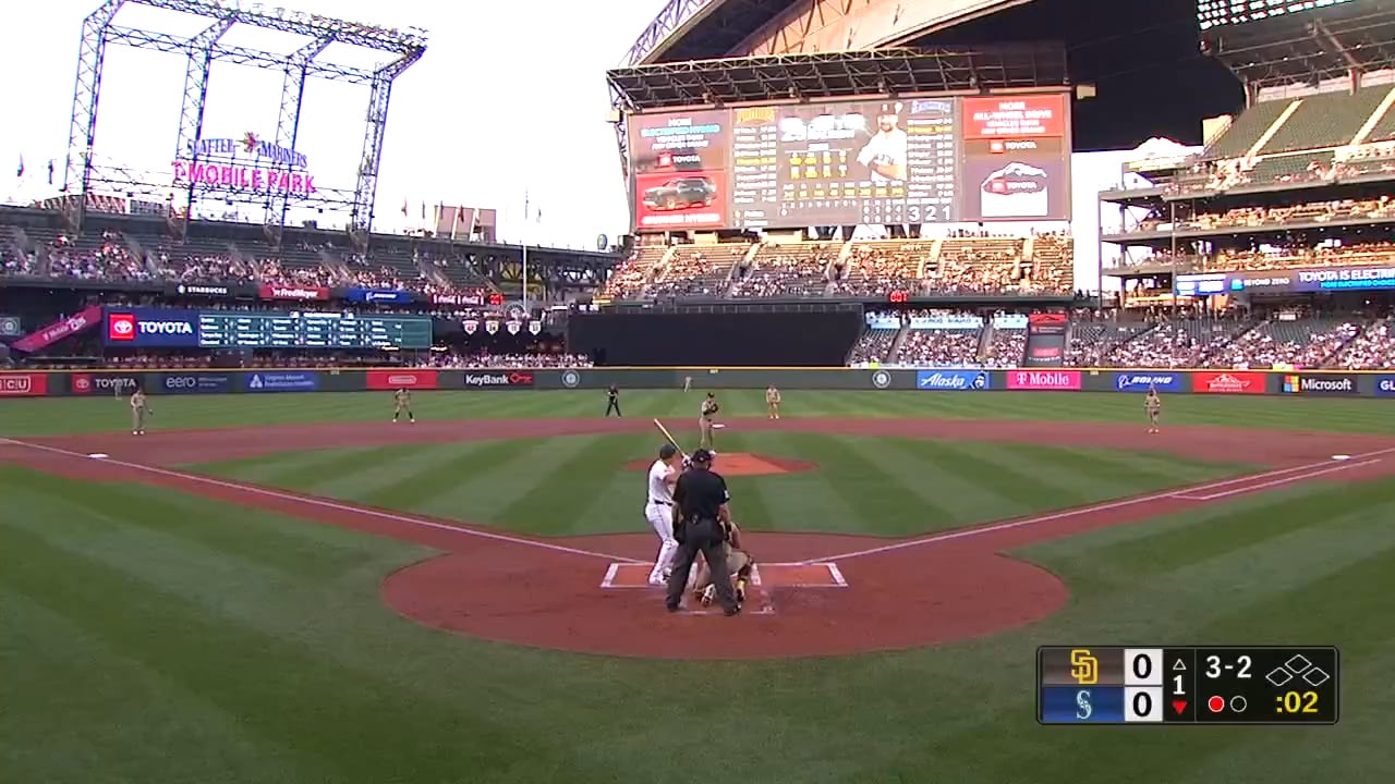 [Highlight] Cal Raleigh hits #50!!