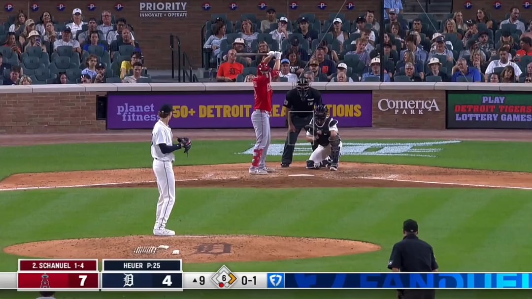 Good job Neto 😇 This guy does whatever it takes to help the team 😀 I love it!