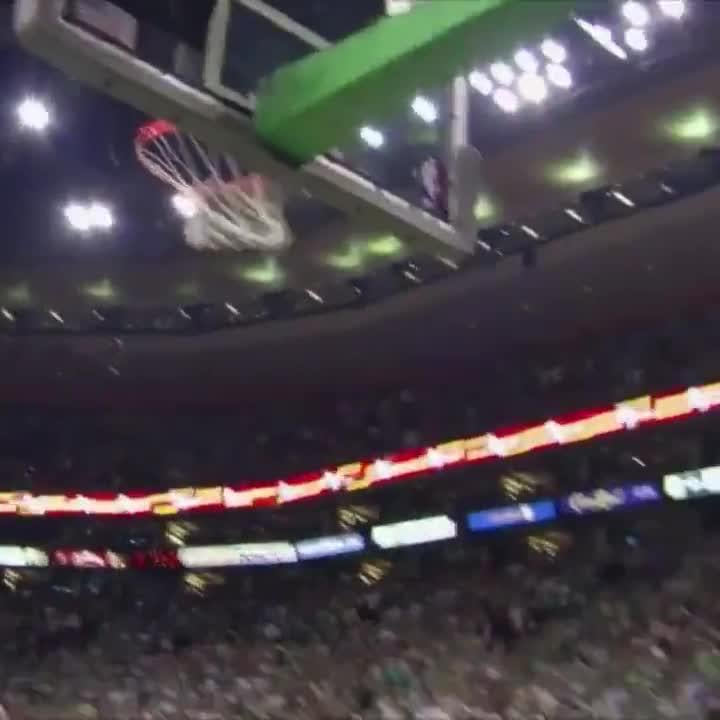 LeBron James (45 points) and Paul Pierce (41 points) have one of the best Game 7 duels ever (2008 ECSF)