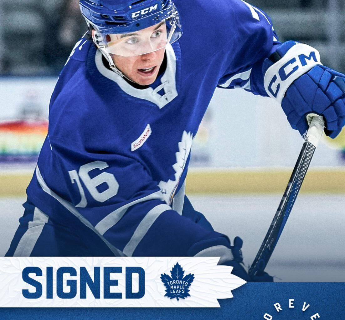 The Toronto Maple Leafs sign William Villeneuve to a one-year, two-way contract extension
