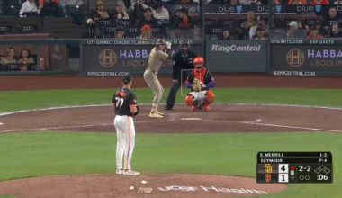 [Highlight] Jackson Merrill homers (9) on a fly ball to left center field.