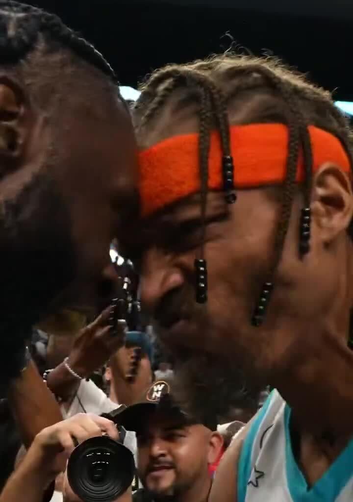 Lance Stephenson and Micahel Beasley in a cool hype interaction during the BIG 3