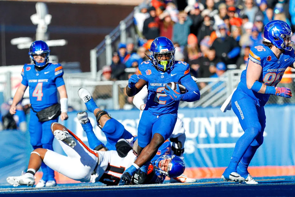 Teams will eventually depart, but they have not in 2025. That said, it's hard to ignore the likes of reigning champions Boise State, Frenso State, San Diego State and others for now.