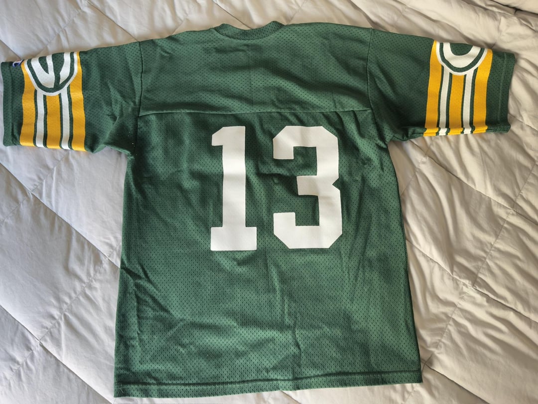 Bought 90’s jersey w/no nameplate…should I add?